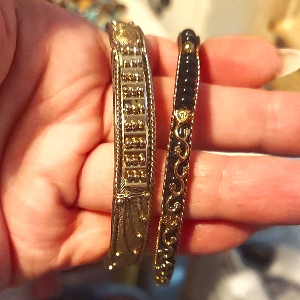 Elegant VINTAGE Gold and Black Women's Bracelets